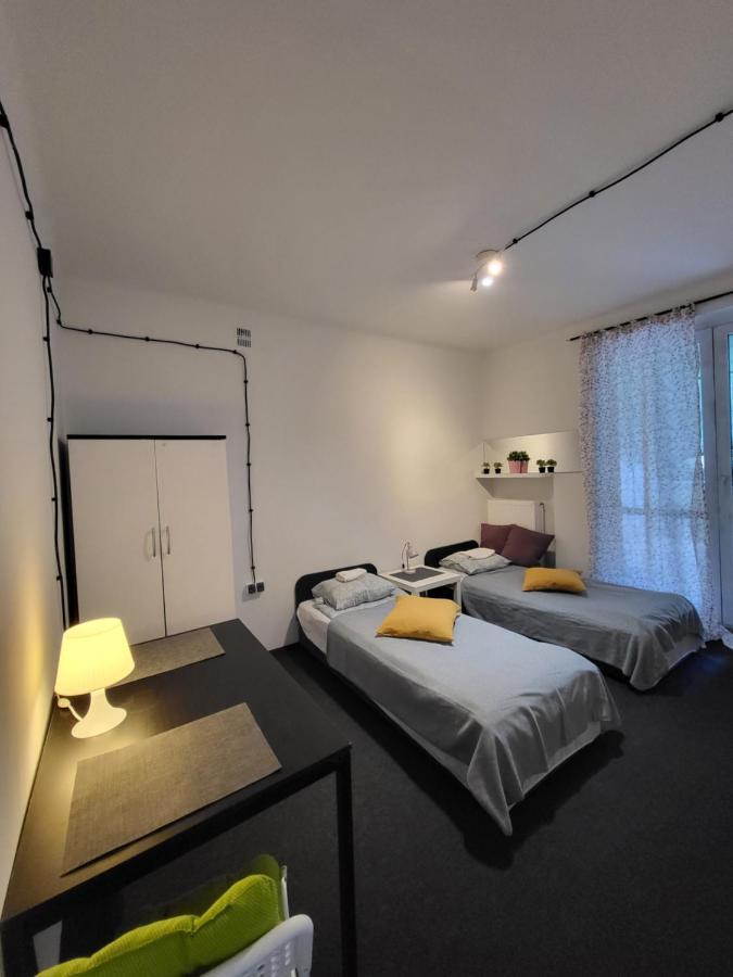 Charmed Homestay - Zaczarowany Варшава Экстерьер фото