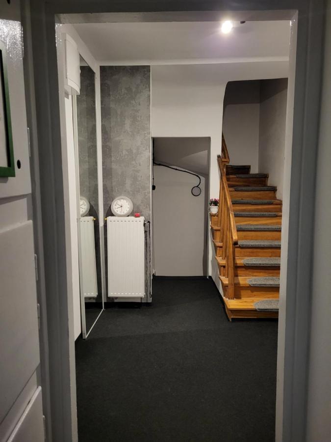Charmed Homestay - Zaczarowany Варшава Экстерьер фото