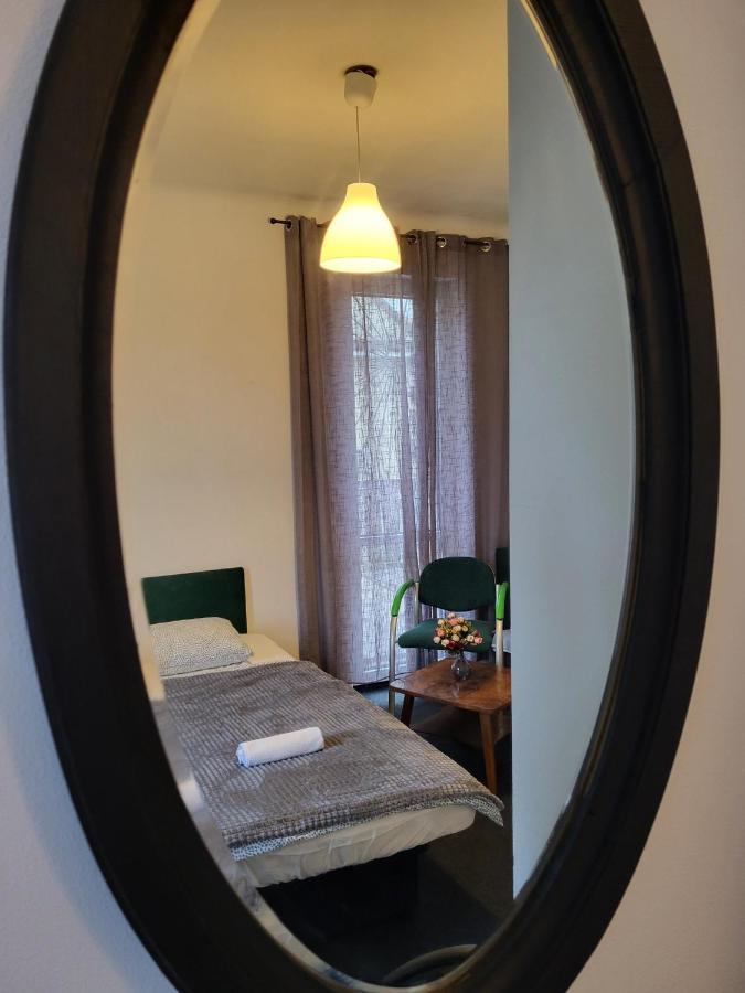 Charmed Homestay - Zaczarowany Варшава Экстерьер фото