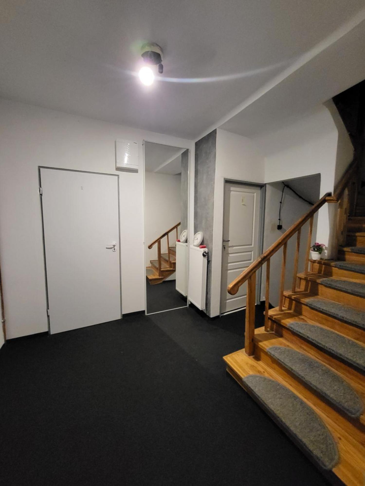 Charmed Homestay - Zaczarowany Варшава Экстерьер фото